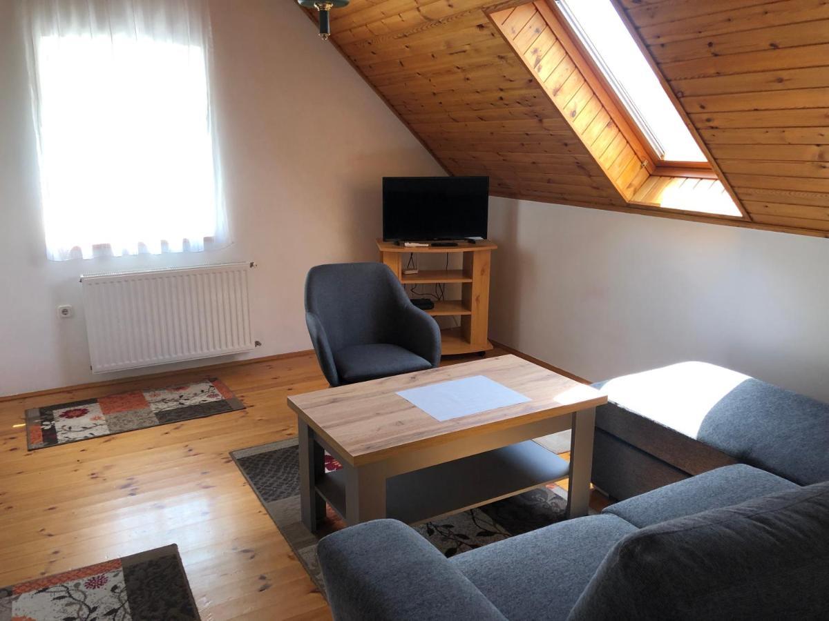 Pacsirta Apartman 렌티 외부 사진