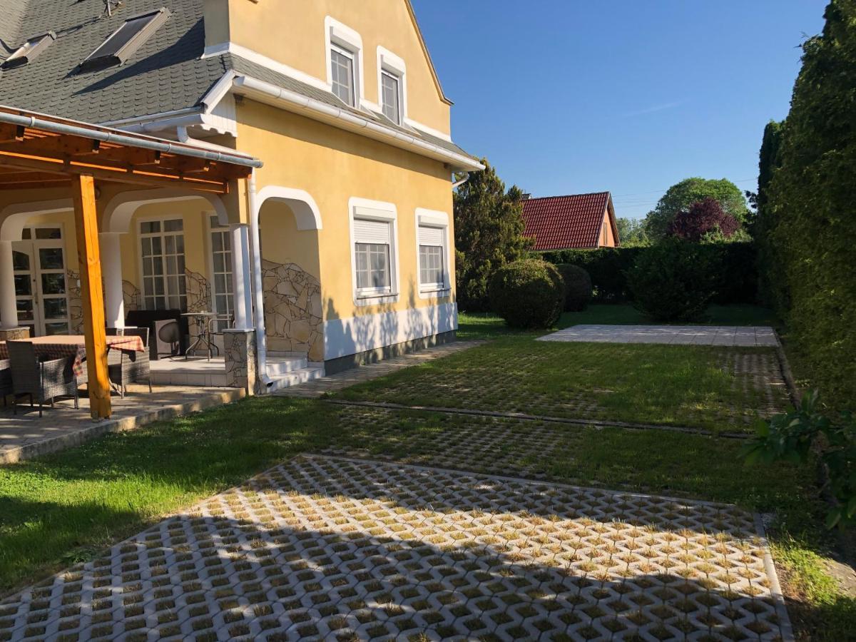 Pacsirta Apartman 렌티 외부 사진