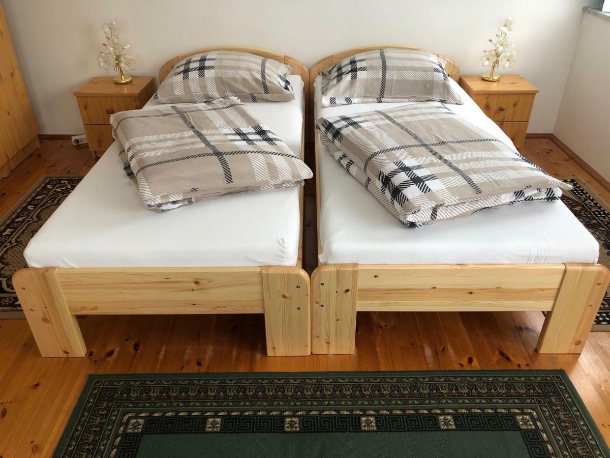 Pacsirta Apartman 렌티 외부 사진